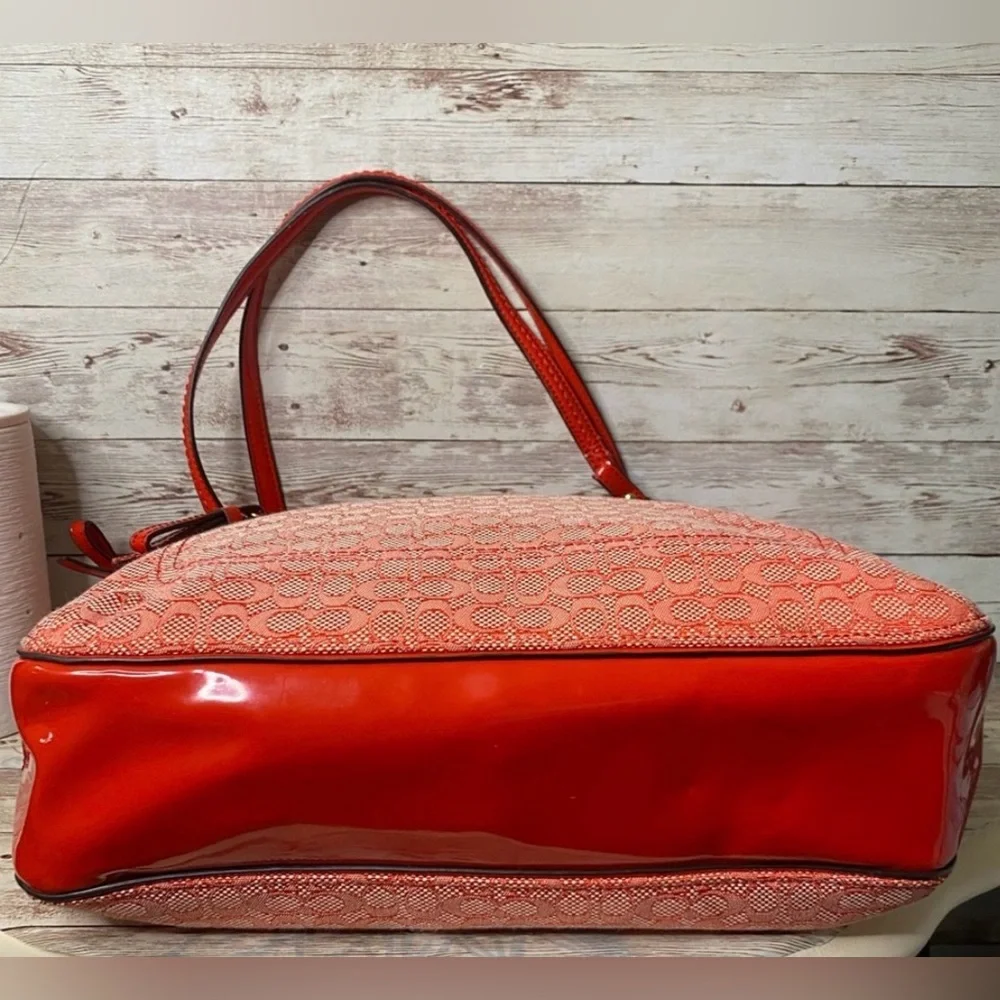Coach Signature Jacquard Zip Top Designer Tote Poppy Red C1359-25051 EUC - Picture 7 of 12
